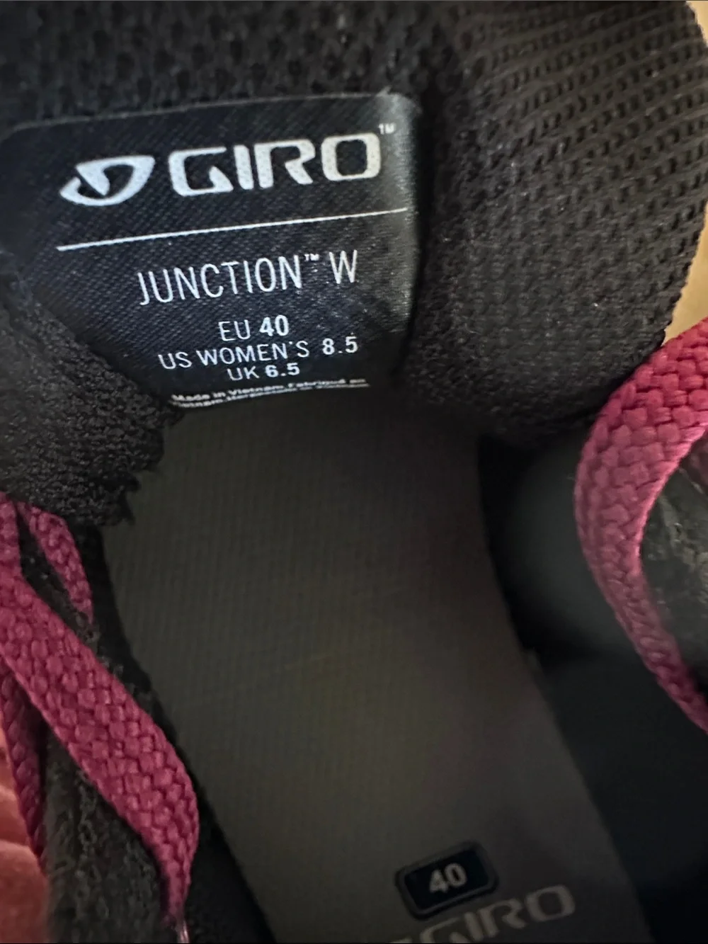 Giro Junction Women's Black Sneakers with Magenta Laces, size 8.5